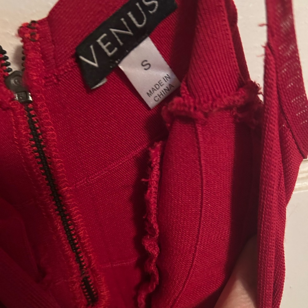 VENUS Strapless Red Dress - Picture 2 of 2